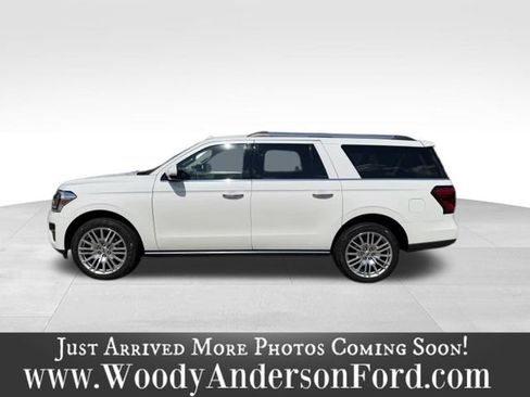Used 2024 Ford Expedition Max Limited RWD image 3