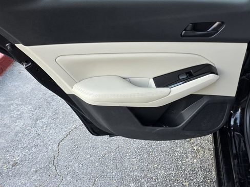 Used 2023 Nissan Altima 2.5 SV w/ SV Premium Package FWD image 30