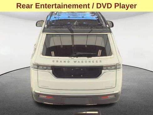 Used 2022 Jeep Grand Wagoneer Series III w/ Rear Seat Video Group 1 image 7