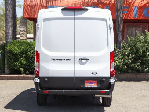 Used 2026 Ford Transit 250 148 Medium Roof RWD image 7