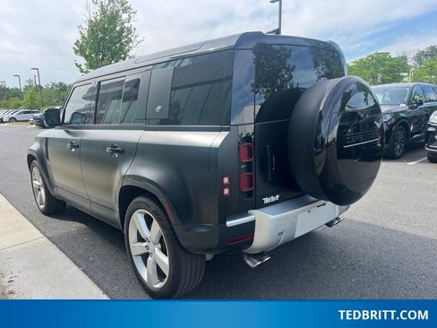 Used 2024 Land Rover Defender 110 SE AWD/4WD image 6
