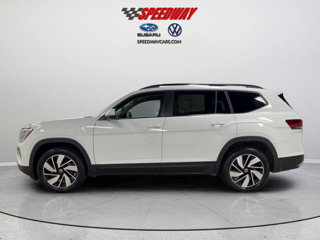 Used 2024 Volkswagen Atlas SE FWD image 10