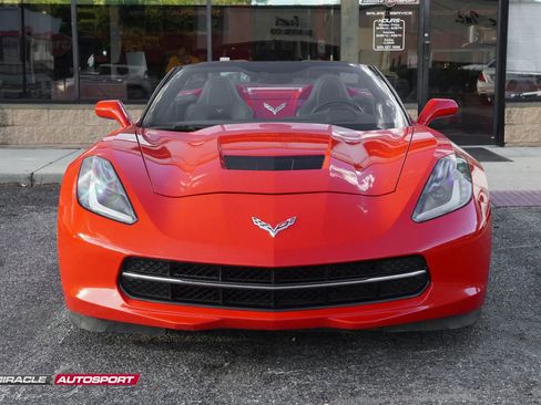 Used 2014 Chevrolet Corvette Stingray Convertible image 2