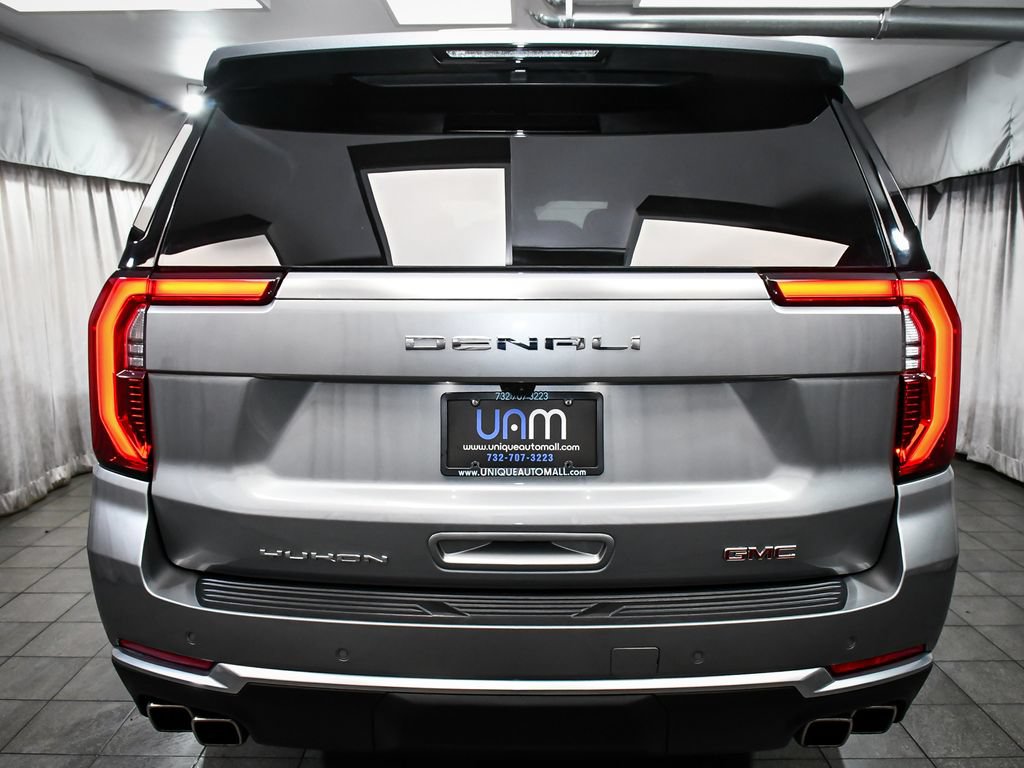 Used 2026 GMC Yukon XL Denali w/ Sun & Power Step Package AWD/4WD image 5