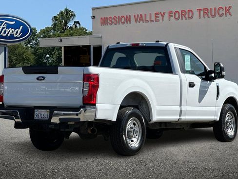 Used 2022 Ford F250 XL w/ Power Equipment Group image 4