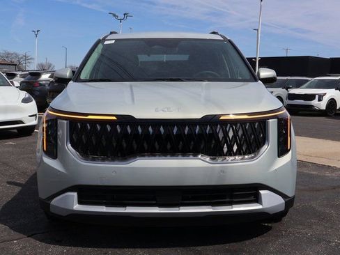 New 2026 Kia Carnival EX FWD image 2
