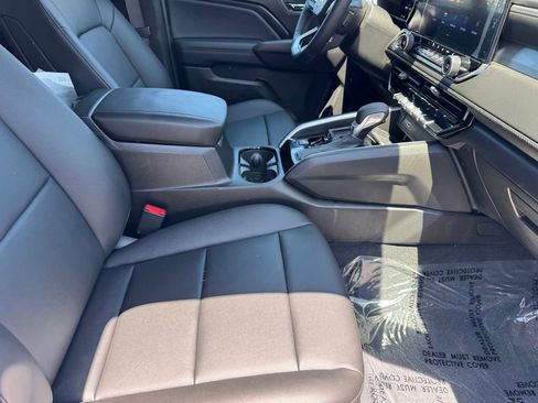 New 2025 Chevrolet Colorado LT w/ LT Convenience Package RWD image 8