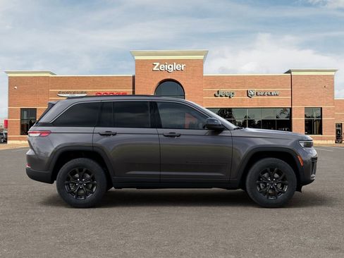 New 2026 Jeep Grand Cherokee Altitude AWD/4WD image 21