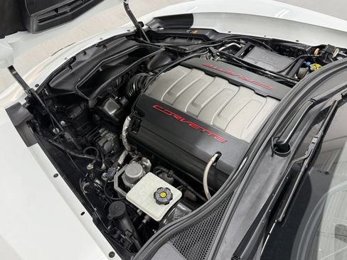 Used 2019 Chevrolet Corvette Stingray Coupe RWD image 40