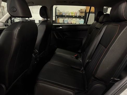 Used 2024 Volkswagen Tiguan Wolfsburg Edition image 18