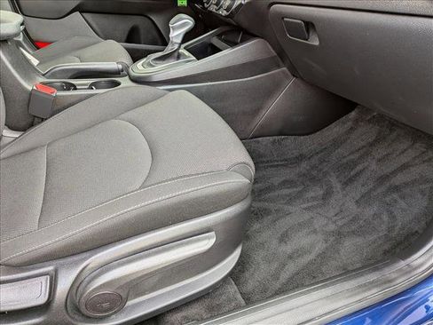 Used 2022 Kia Forte LXS image 15