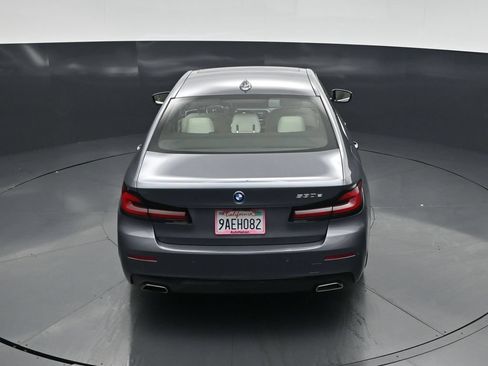 Used 2022 BMW 530e w/ Convenience Package RWD image 36