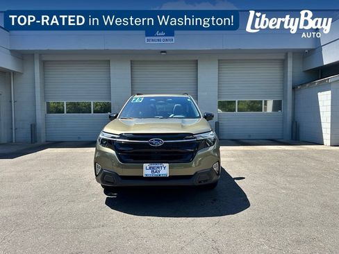 Used 2025 Subaru Forester Touring AWD/4WD image 5