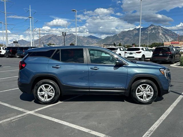Certified 2024 GMC Terrain SLE AWD/4WD image 8