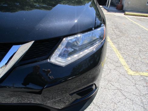 Used 2016 Nissan Rogue SV FWD image 24