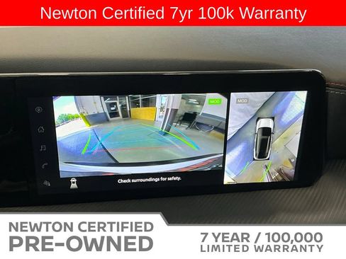 Used 2025 Nissan Kicks SR FWD image 9