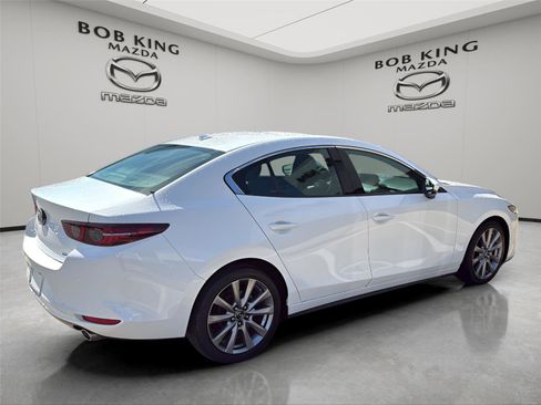 Used 2019 MAZDA MAZDA3 Sedan w/ Premium Package image 5
