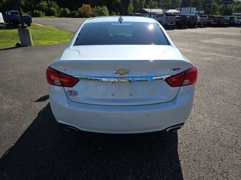 Used 2019 Chevrolet Impala Premier w/ Premier Convenience Package FWD image 25