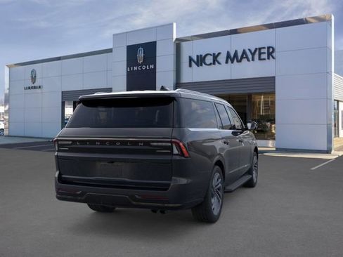 New 2026 Lincoln Navigator L Premier AWD/4WD image 9
