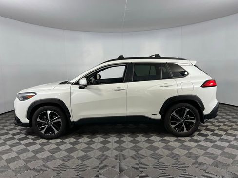 Used 2024 Toyota Corolla Cross XSE image 10