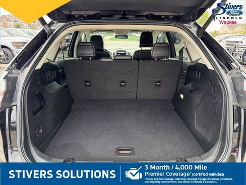 Used 2022 Ford Edge Titanium AWD/4WD image 10