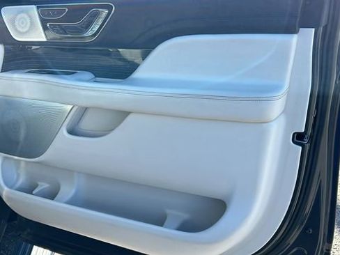 Used 2023 Lincoln Navigator Black Label image 10