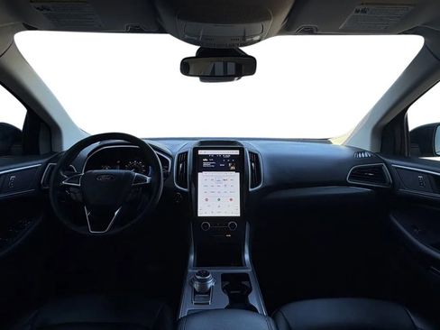 Used 2021 Ford Edge SEL image 10