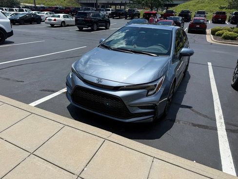 Used 2026 Toyota Corolla XSE FWD image 2