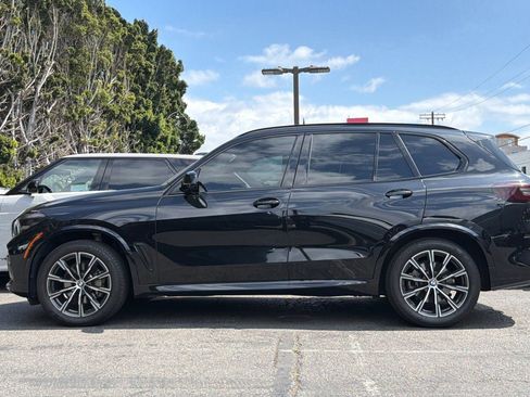 Used 2023 BMW X5 xDrive40i w/ M Sport Package AWD/4WD image 2