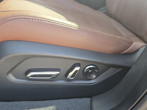 Used 2023 Acura TLX w/ Technology Package FWD image 10