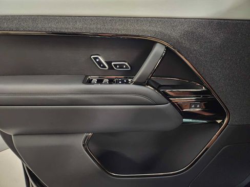 New 2026 Land Rover Range Rover Sport Dynamic SE AWD/4WD image 40