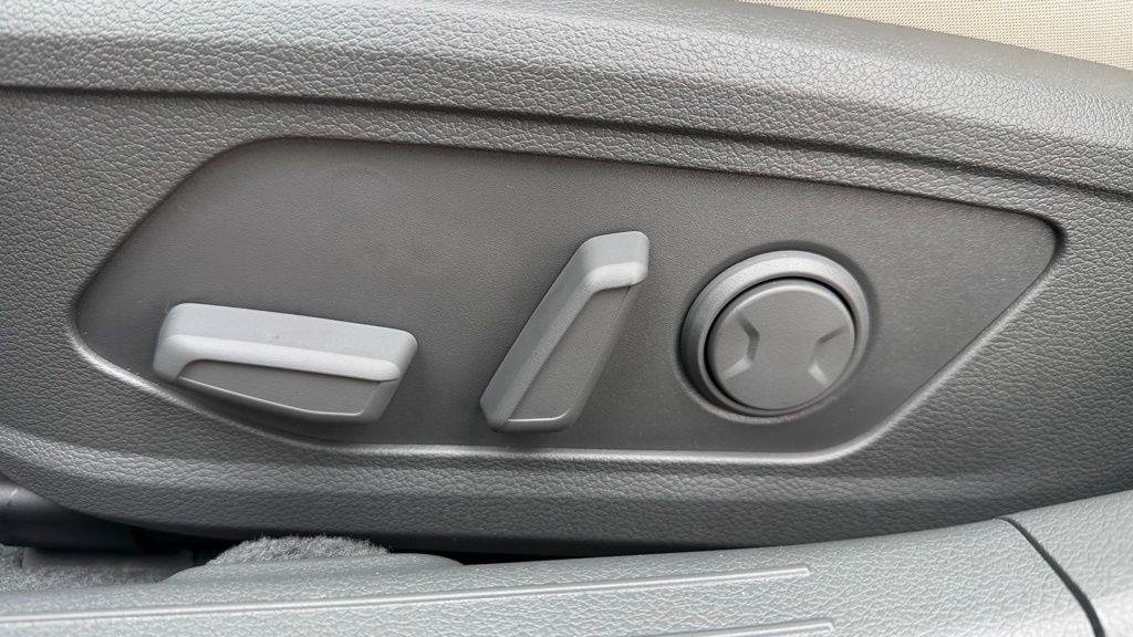 New 2026 Hyundai Sonata SEL FWD image 17