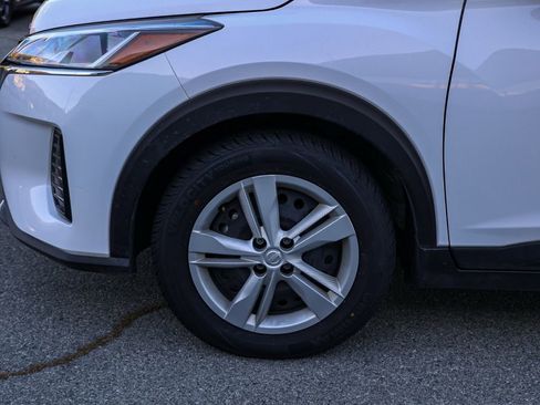 Used 2024 Nissan Kicks S FWD image 10