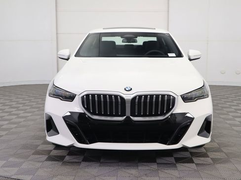 Certified 2025 BMW 530i 530i w/ M Sport Package image 3