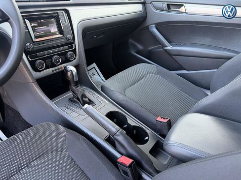 Used 2018 Volkswagen Passat 2.0T S w/ Driver Assistance Package FWD image 23