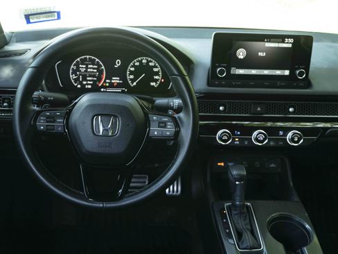 Used 2025 Honda Civic Sport image 19