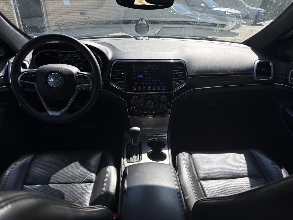 Used 2019 Jeep Grand Cherokee Limited w/ Luxury Group II AWD/4WD image 13