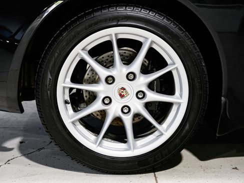 Used 2004 Porsche 911 Carrera RWD image 45