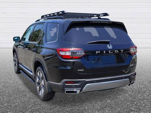 New 2026 Honda Pilot Elite image 2