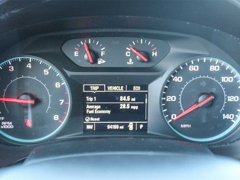 Used 2020 Chevrolet Malibu LT image 23