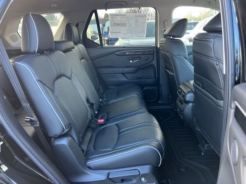 New 2025 Honda Pilot Elite image 10