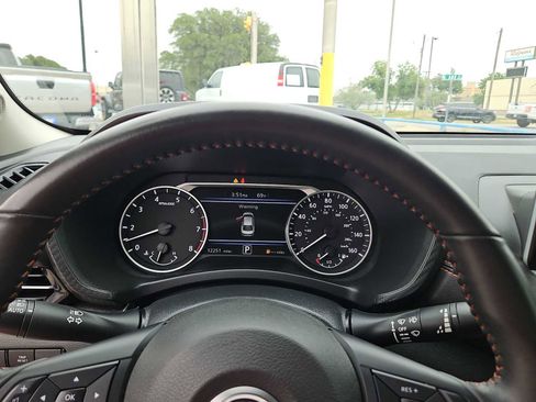 Used 2024 Nissan Sentra SR FWD image 22
