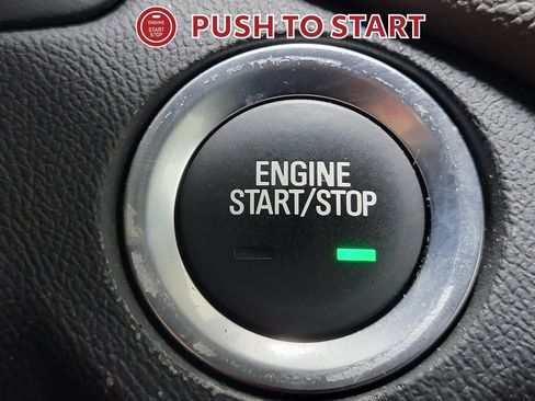 Used 2019 Chevrolet Equinox LT FWD image 20