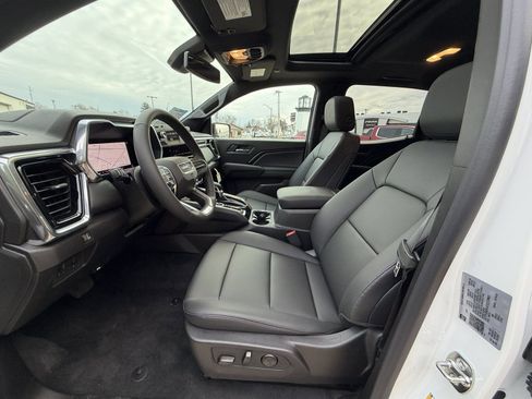 New 2026 GMC Canyon Elevation w/ Convenience Package image 4