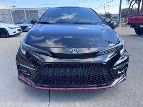 Used 2023 Toyota Corolla SE image 2