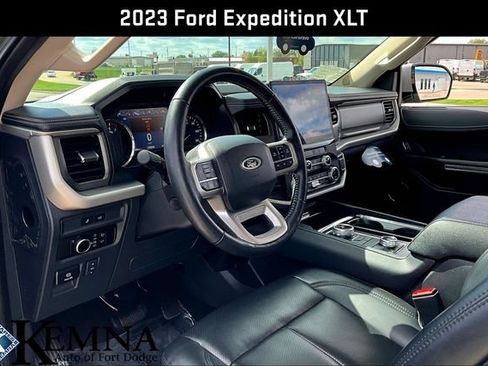Used 2023 Ford Expedition XLT AWD/4WD image 21