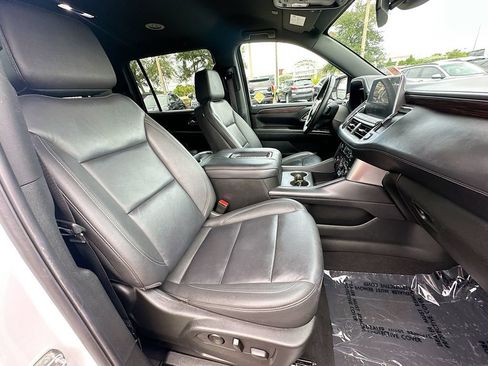 Used 2024 Chevrolet Suburban LT AWD/4WD image 29