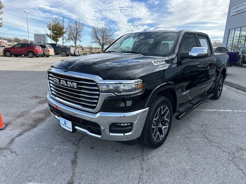 Used 2025 RAM 1500 Laramie image 9