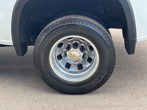Used 2024 Chevrolet Silverado 3500 High Country w/ High Country Premium Package image 6