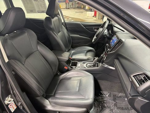 Used 2019 Subaru Forester Touring AWD/4WD image 9